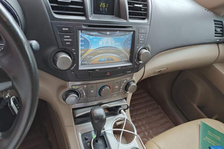 Used Toyota Highlander 2012 2.7L 2WD 5-Seater Elite Edition Audio And AC Panel
