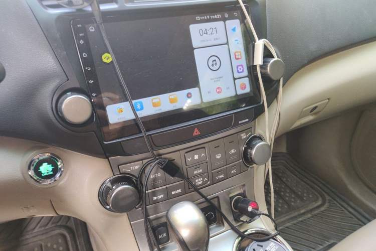 Used Toyota Highlander 2012 2.7L Two-Wheel Drive 7-Seater Luxury Edition Audio And AC Panel