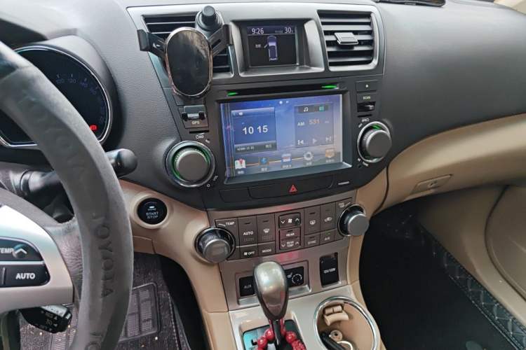 Used Toyota Highlander 2012 2.7L Two-Wheel Drive 7-Seater Luxury Edition Audio And AC Panel