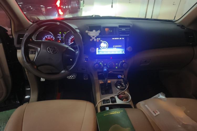 Used Toyota Highlander 2012 2.7L 2WD 5-Seater Elite Edition Center Console