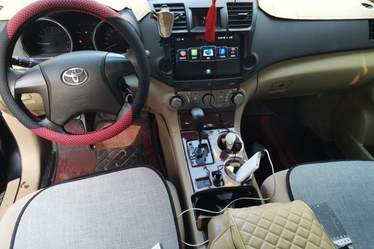 Used Toyota Highlander 2012 2.7L 2WD 5-Seater Elite Edition Center Console