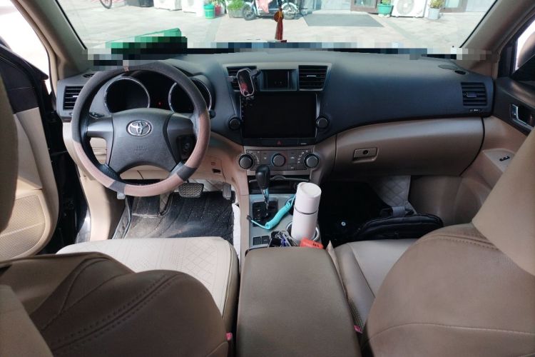 Used Toyota Highlander 2012 2.7L 2WD 5-Seater Elite Edition Center Console