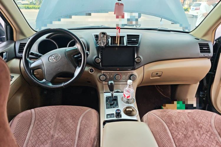 Used Toyota Highlander 2012 3.5L 4x4 7-Seater Elite Edition Center Console
