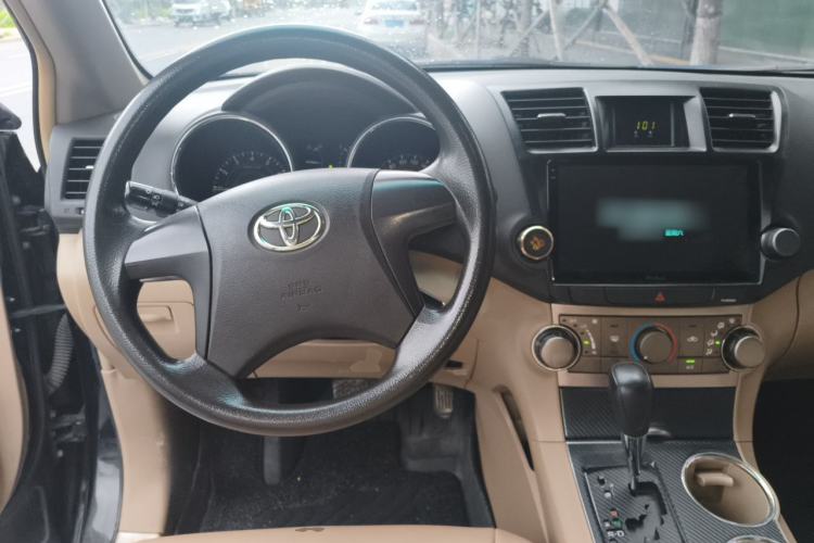 Used Toyota Highlander 2012 2.7L 2WD 5-Seater Elite Edition Center Console