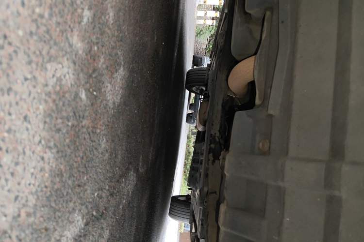 Used Toyota Highlander 2012 2.7L Two-Wheel Drive 7-Seater Luxury Edition Chassis Front