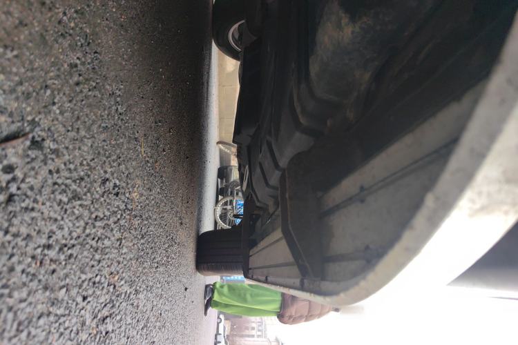 Used Toyota Highlander 2012 2.7L 2WD 5-Seater Elite Edition Chassis Front Left