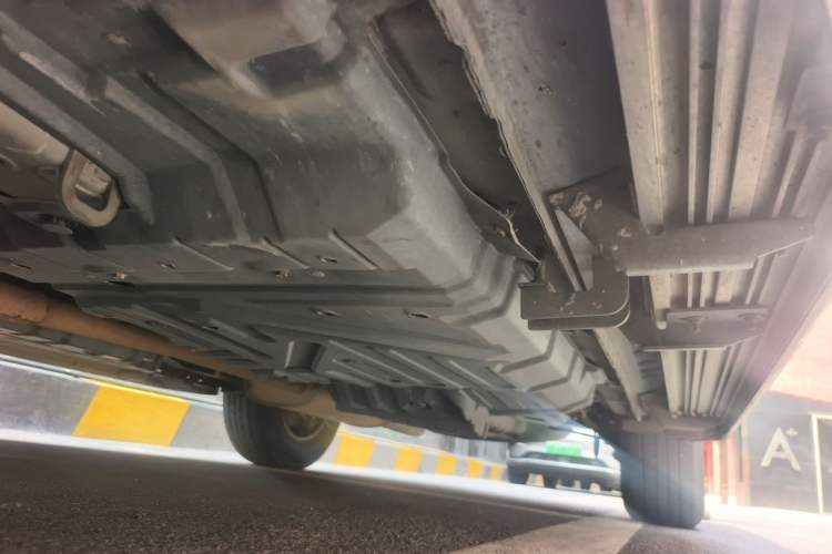Used Toyota Highlander 2012 2.7L 2WD 5-Seater Elite Edition Chassis Front Left