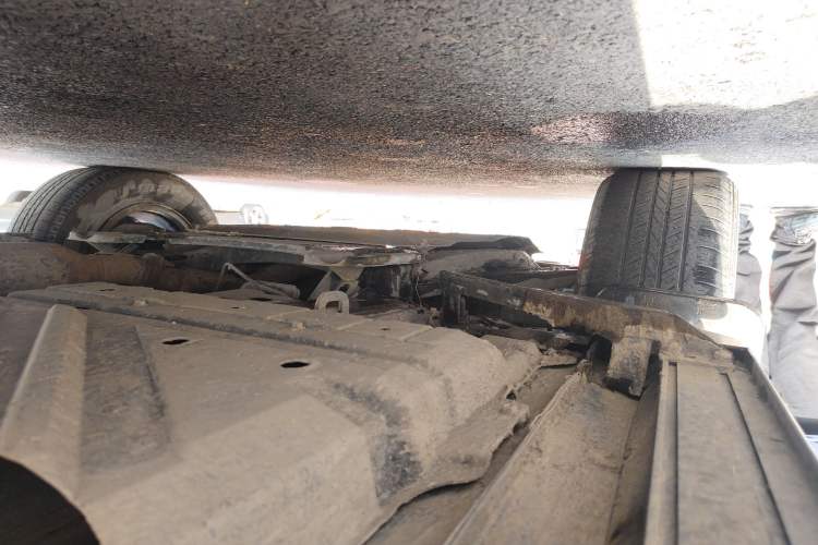 Used Toyota Highlander 2012 2.7L 2WD 5-Seater Elite Edition Chassis Front Left