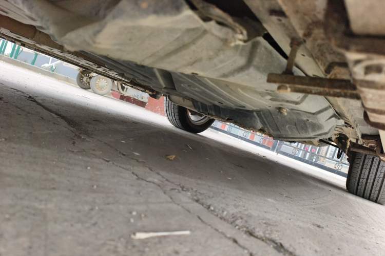 Used Toyota Highlander 2012 2.7L Two-Wheel Drive 7-Seater Elite Edition Chassis Front Left