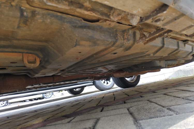 Used Toyota Highlander 2012 2.7L Two-Wheel Drive 7-Seater Luxury Edition Chassis Front Left
