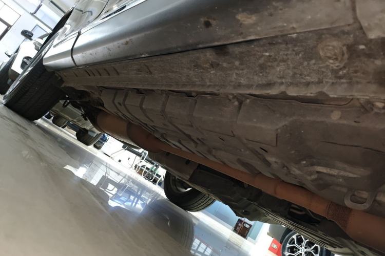Used Toyota Highlander 2012 2.7L Two-Wheel Drive 7-Seater Luxury Edition Chassis Front Right