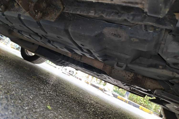Used Toyota Highlander 2012 2.7L Two-Wheel Drive 7-Seater Luxury Edition Chassis Front Right