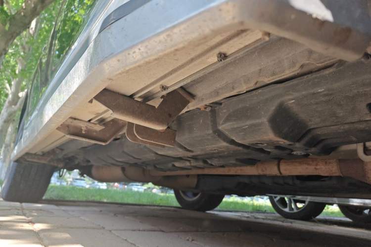 Used Toyota Highlander 2012 2.7L Two-Wheel Drive 7-Seater Luxury Edition Chassis Front Right