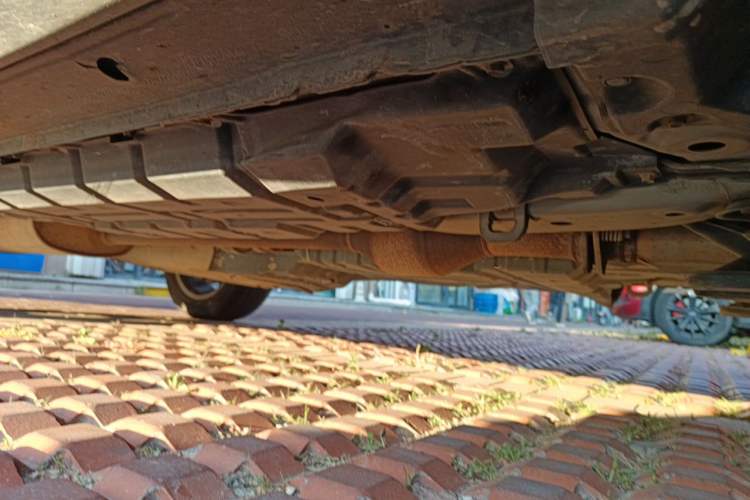 Used Toyota Highlander 2012 3.5L 4x4 7-Seater Luxury Edition Chassis Front Right