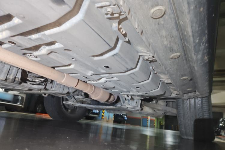 Used Toyota Highlander 2012 2.7L Two-Wheel Drive 7-Seater Luxury Edition Chassis Front Right
