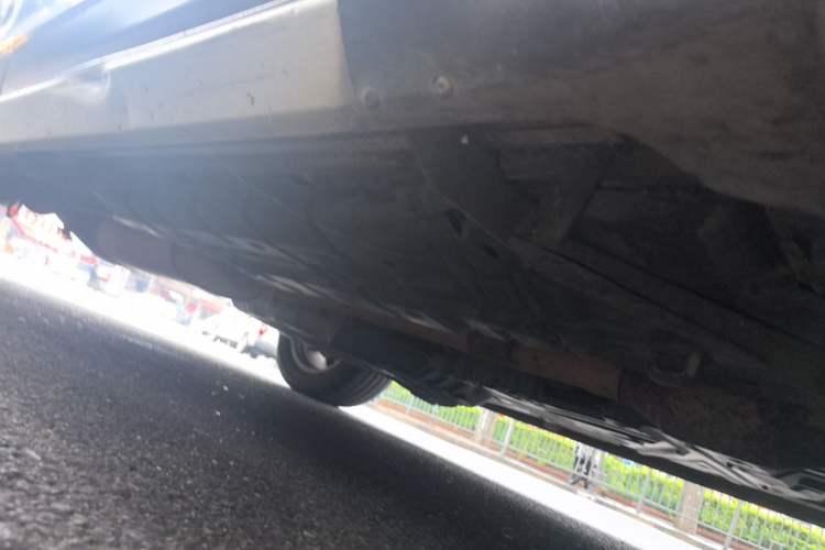 Used Toyota Highlander 2012 2.7L Two-Wheel Drive 7-Seater Luxury Edition Chassis Front Right