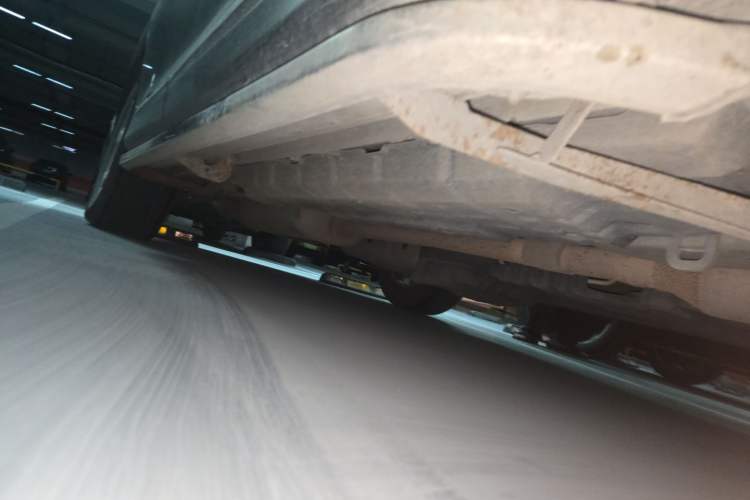 Used Toyota Highlander 2012 2.7L Two-Wheel Drive 7-Seater Elite Edition Chassis Front Right