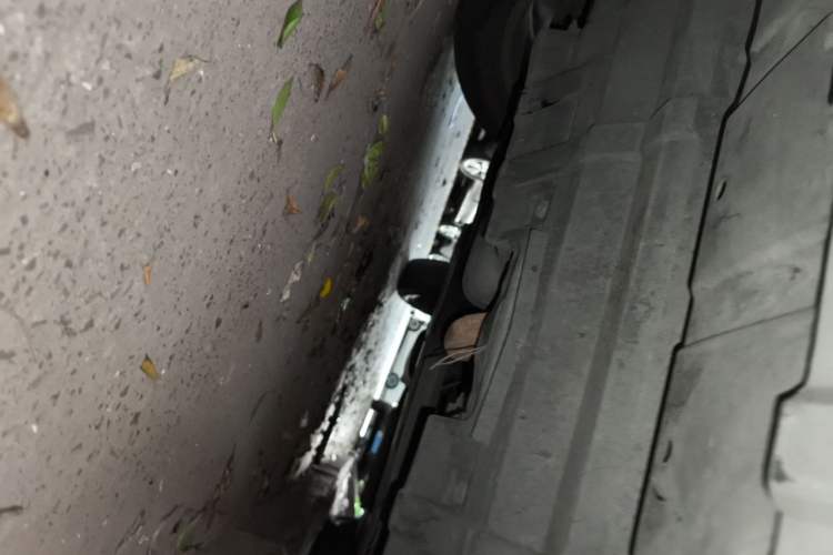 Used Toyota Highlander 2012 2.7L Two-Wheel Drive 7-Seater Luxury Edition Chassis Front
