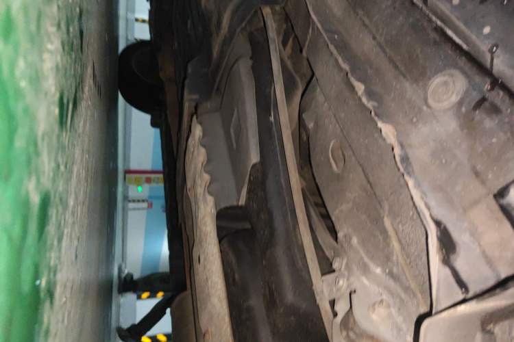 Used Toyota Highlander 2012 2.7L Two-Wheel Drive 5-Seater Sport Edition Chassis Rear Left