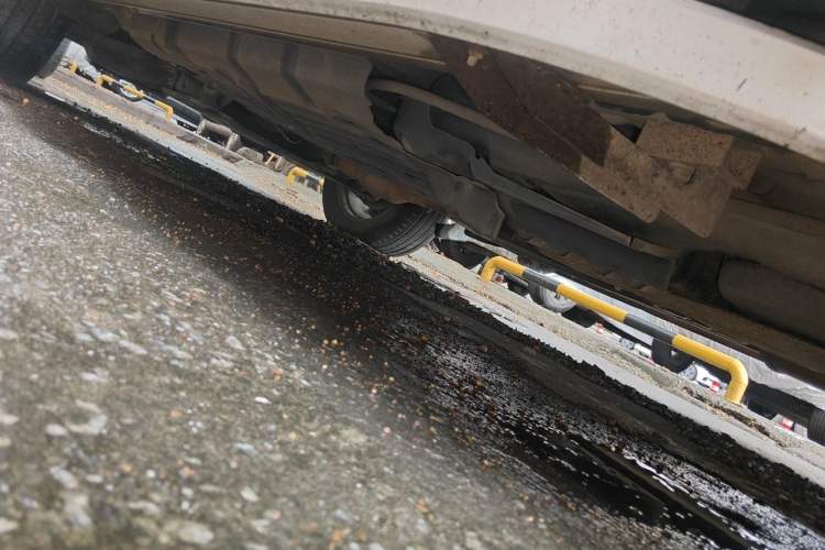 Used Toyota Highlander 2012 2.7L Two-Wheel Drive 5-Seater Sport Edition Chassis Rear Left