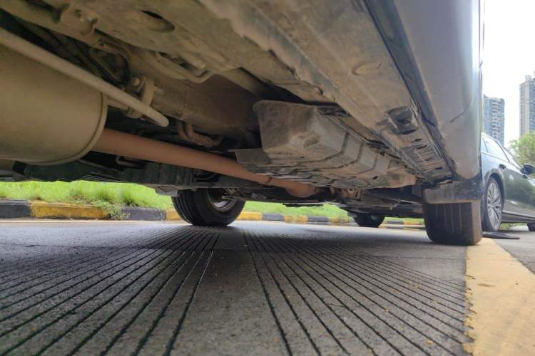 Used Toyota Highlander 2012 2.7L Two-Wheel Drive 7-Seater Elite Edition Chassis Rear Right