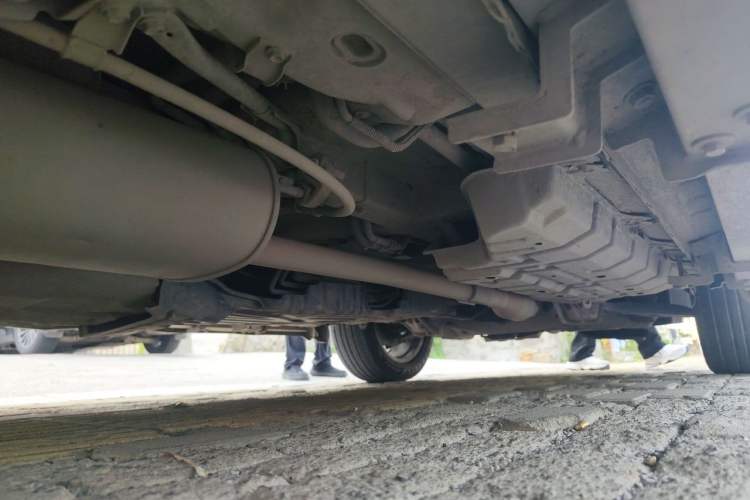 Used Toyota Highlander 2012 2.7L Two-Wheel Drive 7-Seater Ultimate Edition Chassis Rear Right