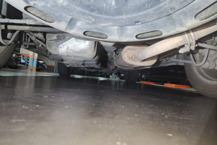 Used Toyota Highlander 2012 2.7L Two-Wheel Drive 7-Seater Luxury Edition Chassis Rear