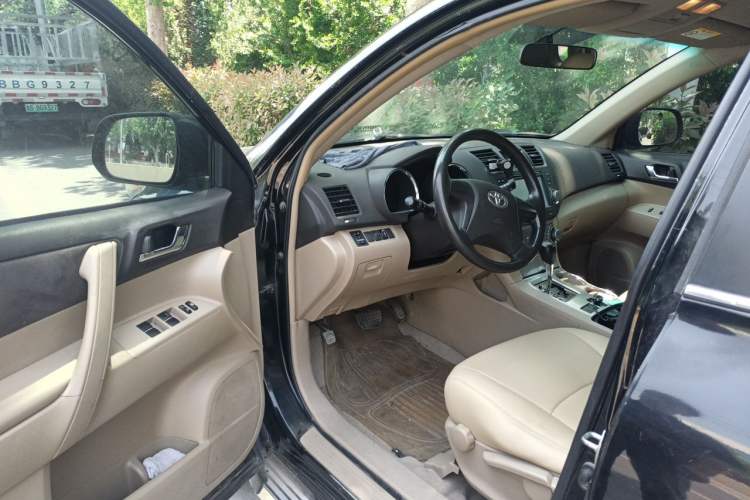 Used Toyota Highlander 2012 2.7L 2WD 5-Seater Elite Edition Driver Seat