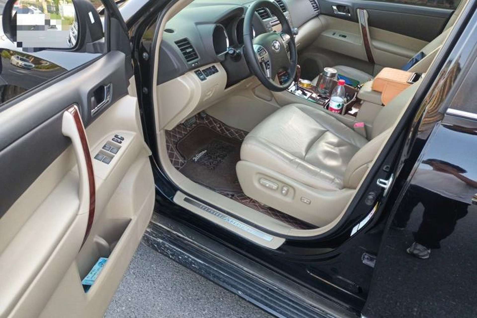 Used Toyota Highlander 2012 3.5L 4x4 7-Seater Ultimate Edition Driver Seat
