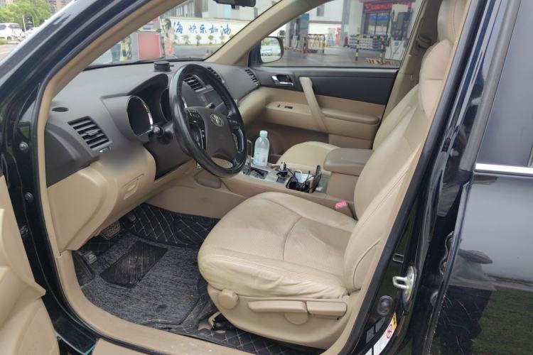 Used Toyota Highlander 2012 2.7L Two-Wheel Drive 7-Seater Elite Edition Driver Seat