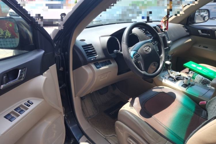 Used Toyota Highlander 2012 2.7L Two-Wheel Drive 7-Seater Luxury Edition Driver Seat