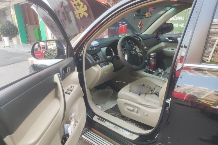 Used Toyota Highlander 2012 2.7L Two-Wheel Drive 5-Seater Sport Edition Driver Seat