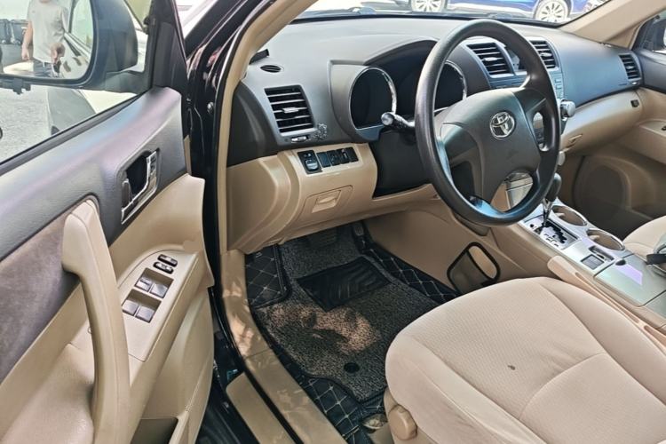 Used Toyota Highlander 2012 2.7L Two-Wheel Drive 7-Seater Elite Edition Driver Seat