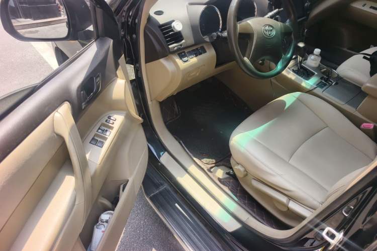 Used Toyota Highlander 2012 2.7L 2WD 5-Seater Elite Edition Driver Seat