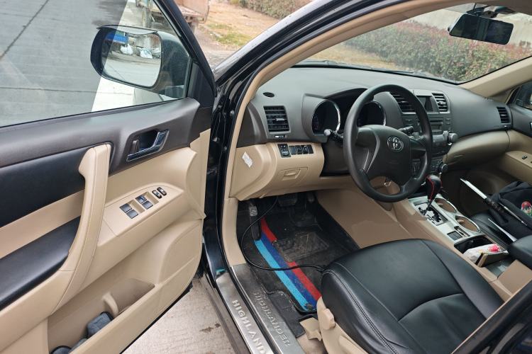 Used Toyota Highlander 2012 2.7L 2WD 5-Seater Elite Edition Driver Seat