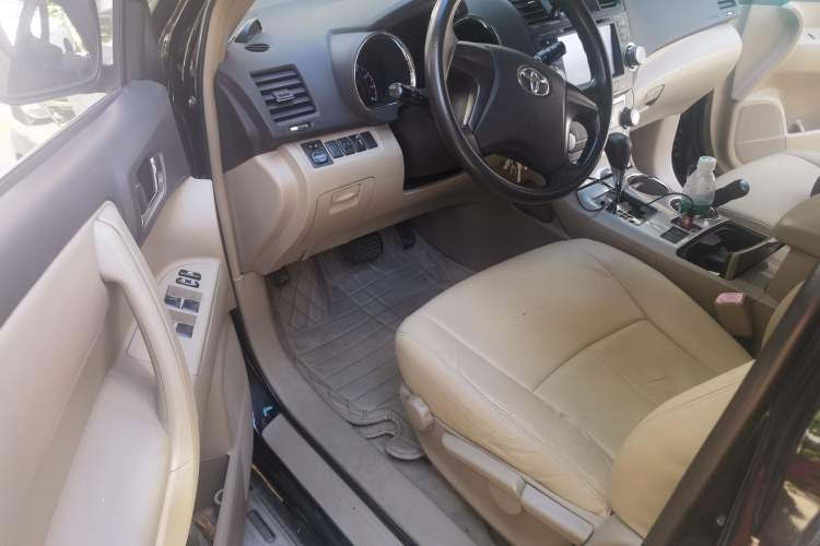 Used Toyota Highlander 2012 2.7L 2WD 5-Seater Elite Edition Driver Seat