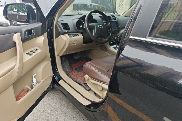 Used Toyota Highlander 2012 2.7L 2WD 5-Seater Elite Edition Driver Seat