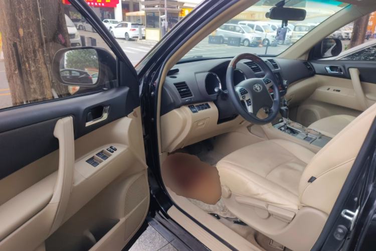 Used Toyota Highlander 2012 2.7L Two-Wheel Drive 7-Seater Elite Edition Driver Seat
