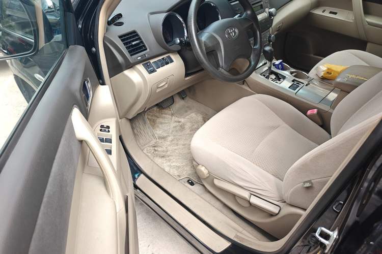 Used Toyota Highlander 2012 2.7L 2WD 5-Seater Elite Edition Driver Seat