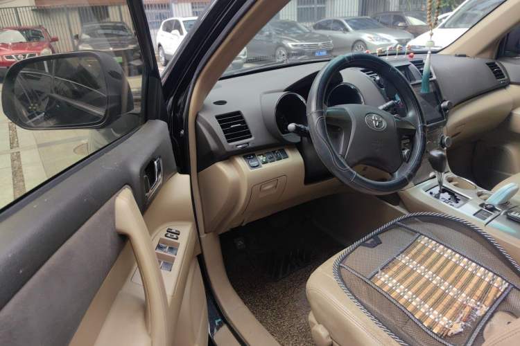 Used Toyota Highlander 2012 2.7L 2WD 5-Seater Elite Edition Driver Seat