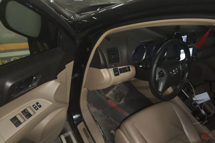 Used Toyota Highlander 2012 2.7L Two-Wheel Drive 7-Seater Luxury Edition Driver Seat
