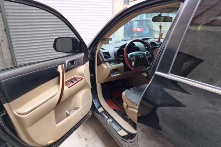 Used Toyota Highlander 2012 2.7L Two-Wheel Drive 7-Seater Elite Edition Driver Seat