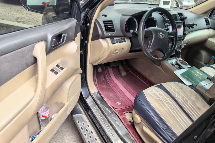 Used Toyota Highlander 2012 2.7L Two-Wheel Drive 7-Seater Elite Edition Driver Seat