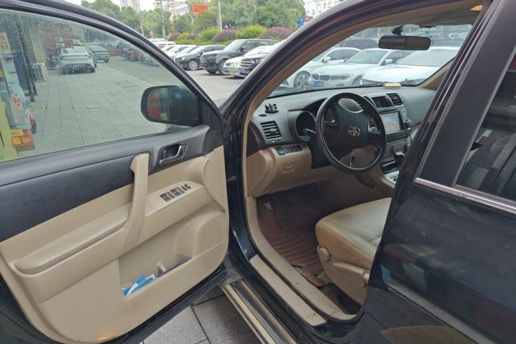 Used Toyota Highlander 2012 2.7L 2WD 5-Seater Elite Edition Driver Seat