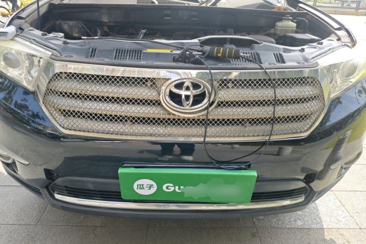 Used Toyota Highlander 2012 2.7L Two-Wheel Drive 7-Seater Luxury Edition Engine Bay