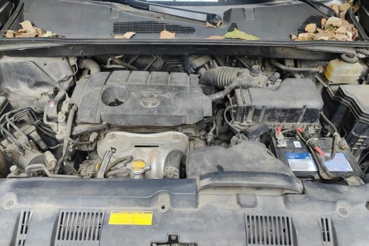Used Toyota Highlander 2012 2.7L Two-Wheel Drive 7-Seater Elite Edition Engine Bay