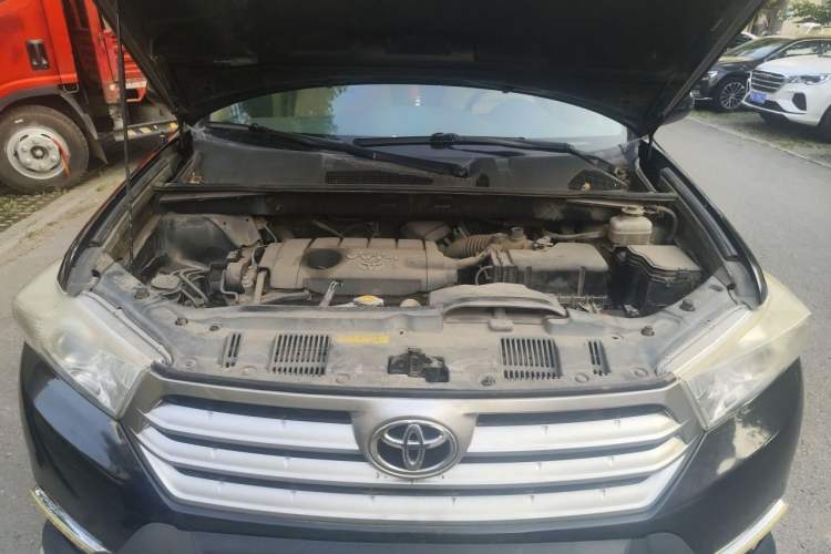 Used Toyota Highlander 2012 2.7L 2WD 5-Seater Elite Edition Engine Bay