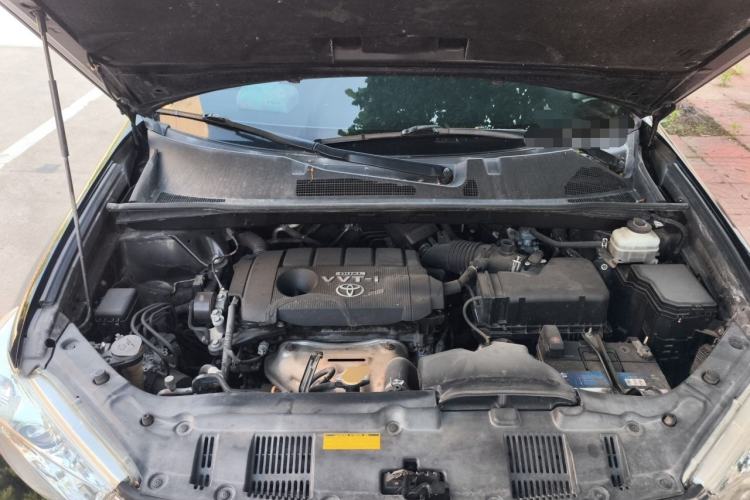 Used Toyota Highlander 2012 2.7L Two-Wheel Drive 7-Seater Luxury Edition Engine Bay