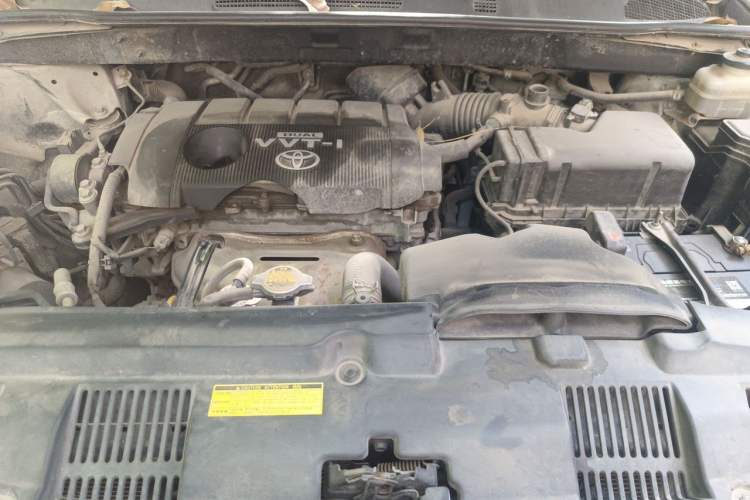 Used Toyota Highlander 2012 2.7L Two-Wheel Drive 7-Seater Luxury Edition Engine Bay
