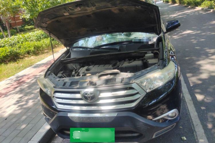 Used Toyota Highlander 2012 2.7L Two-Wheel Drive 7-Seater Luxury Edition Engine Bay